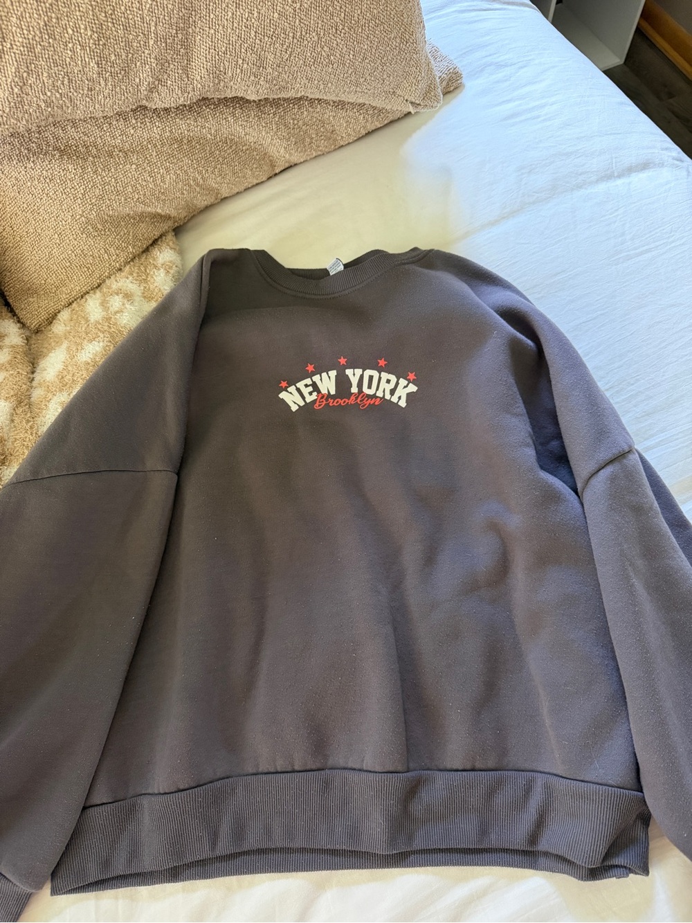 Rue21 Charcoal Crewneck Sweater with Red and White New York Graphic